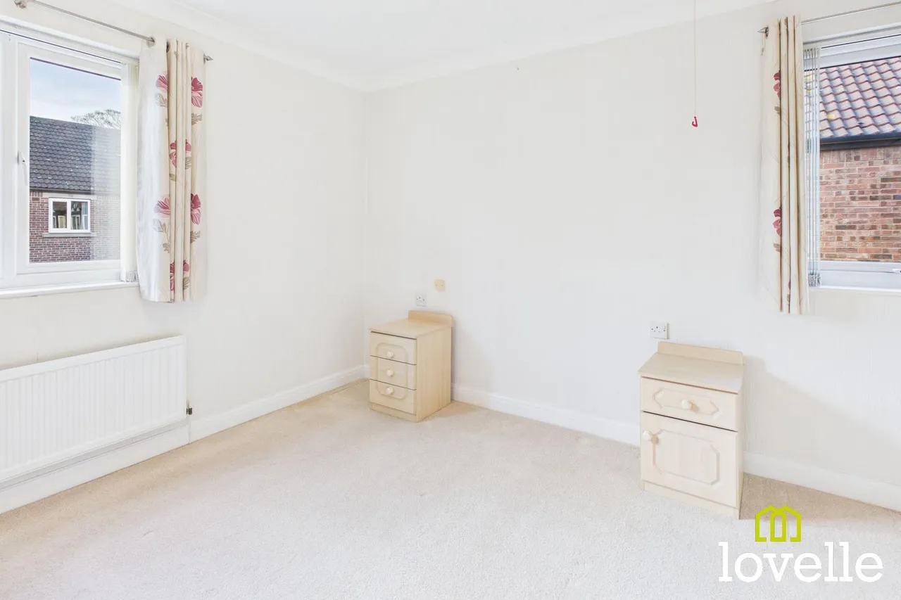 Crescent Street, Cottingham, HU16, photo 13