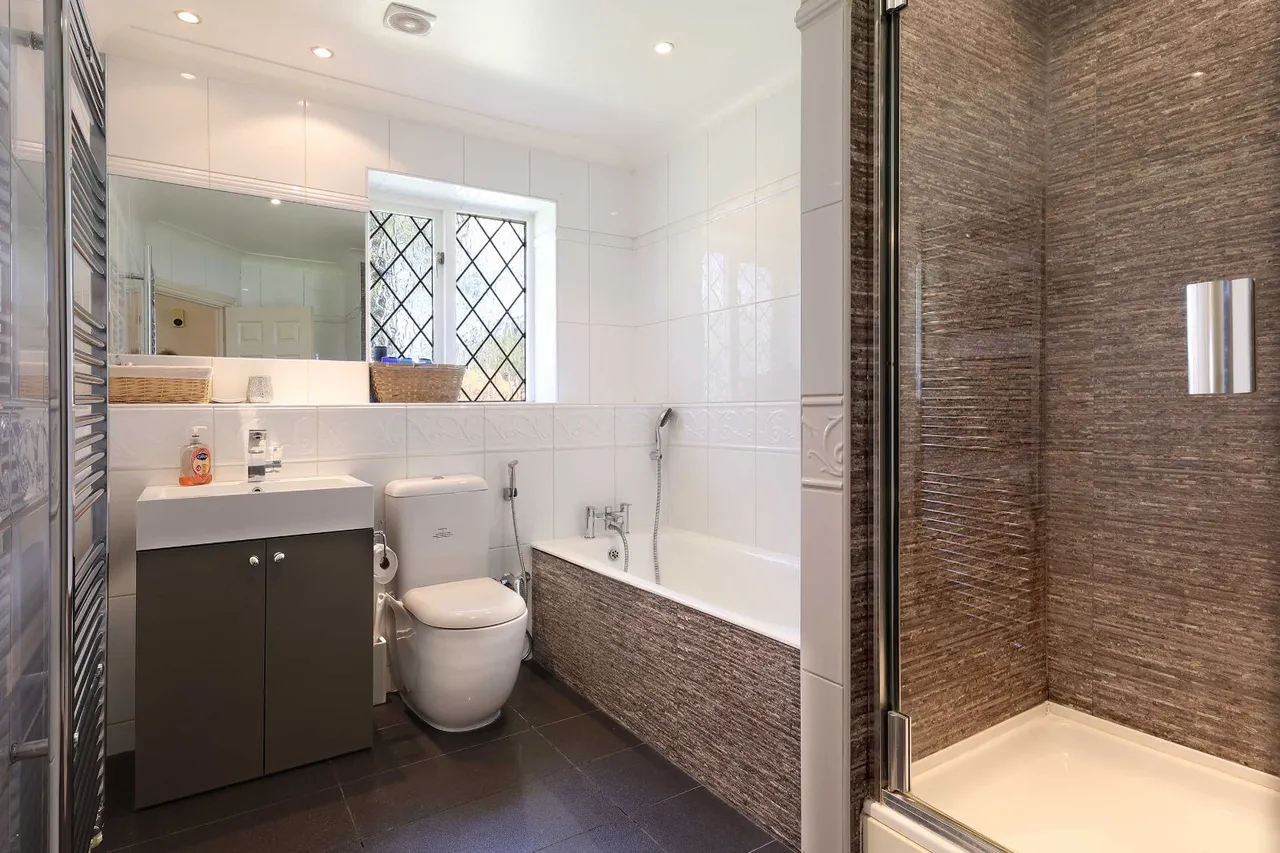 Manor Road, Penn, HP10, photo 20