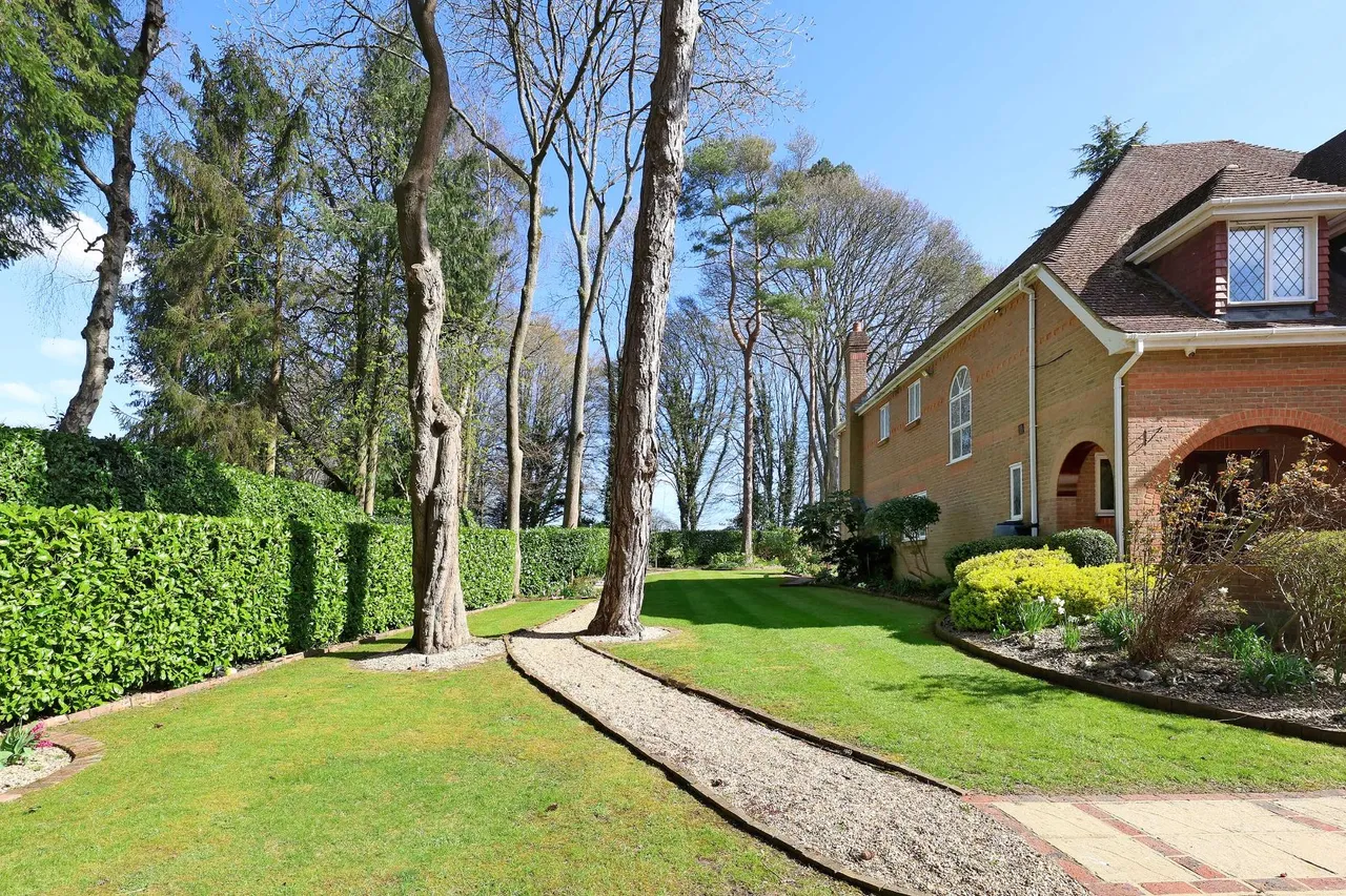 Manor Road, Penn, HP10, photo 11