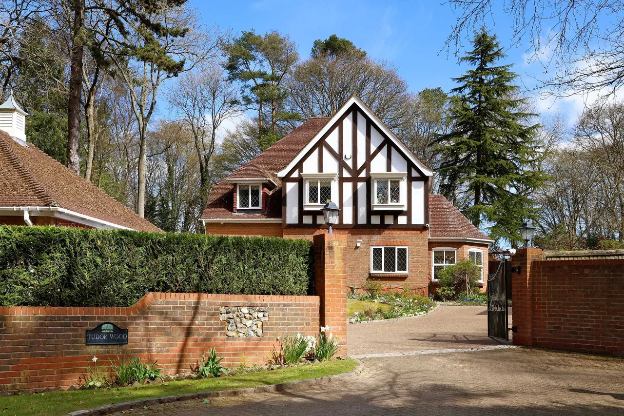 Manor Road, Penn, HP10, photo 25