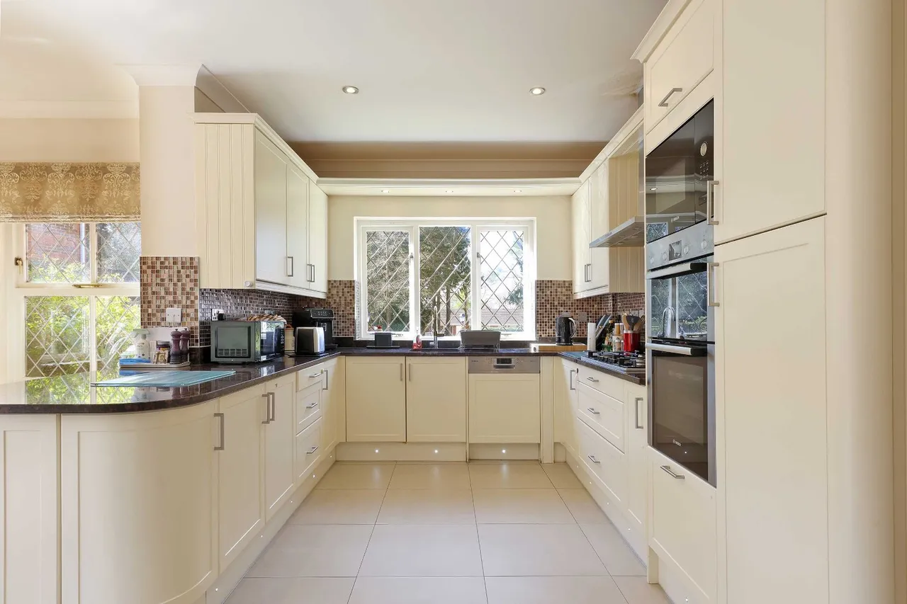 Manor Road, Penn, HP10, photo 10