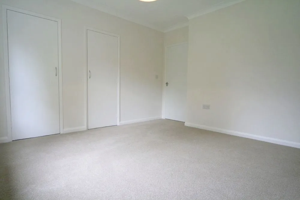 Court Wellington Square, Cheltenham, GL50, photo 6
