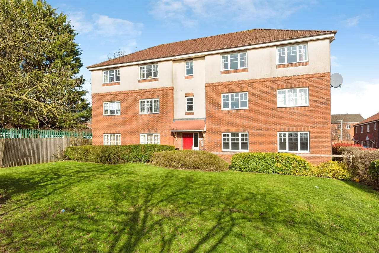 2 bed flat for sale, Dexter Avenue, Grantham, NG31