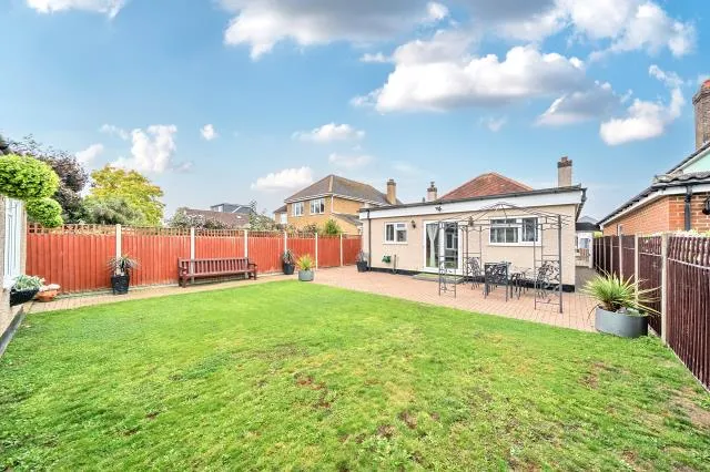 The Drive, Ashford, TW15, photo 11