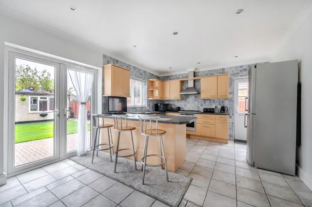 The Drive, Ashford, TW15, photo 4