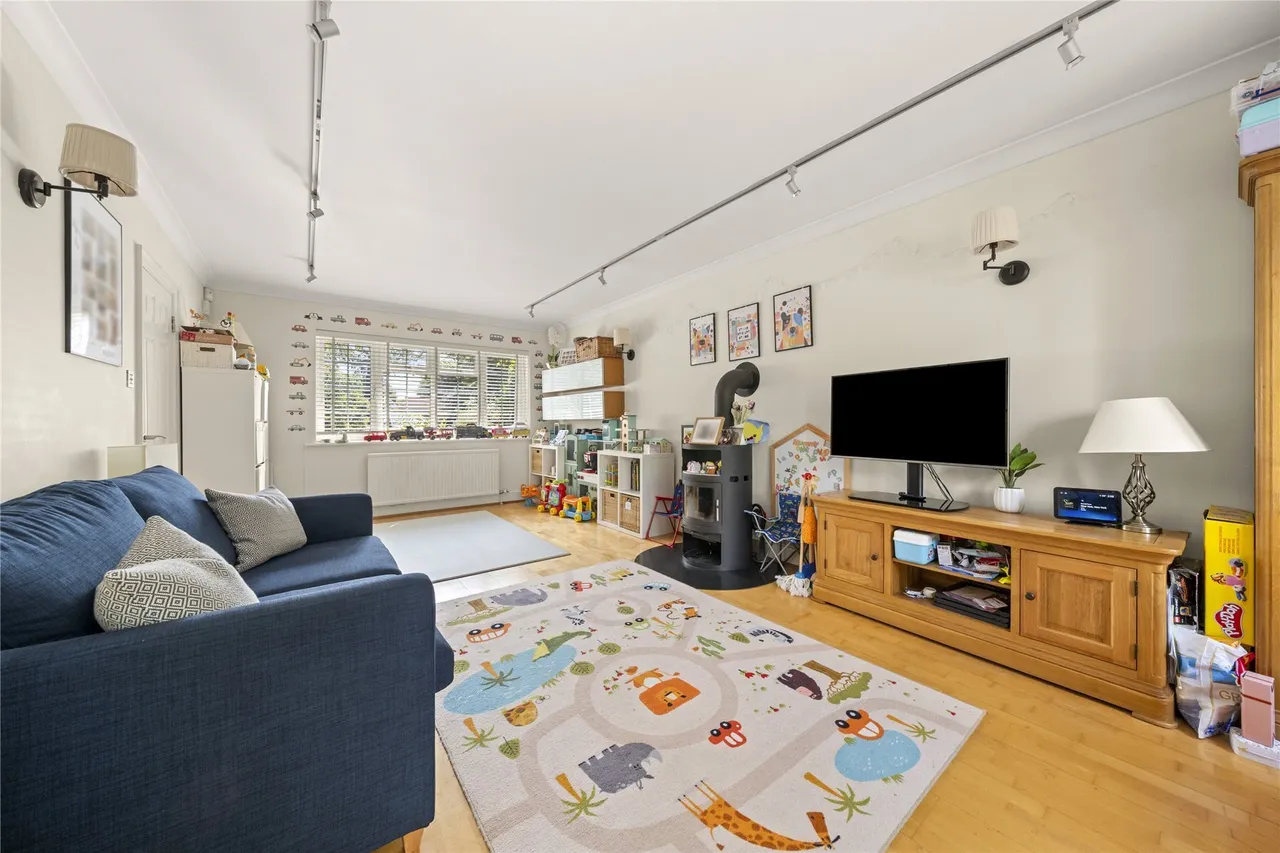 Portmore Park Road, Weybridge, Surrey, KT13, photo 4