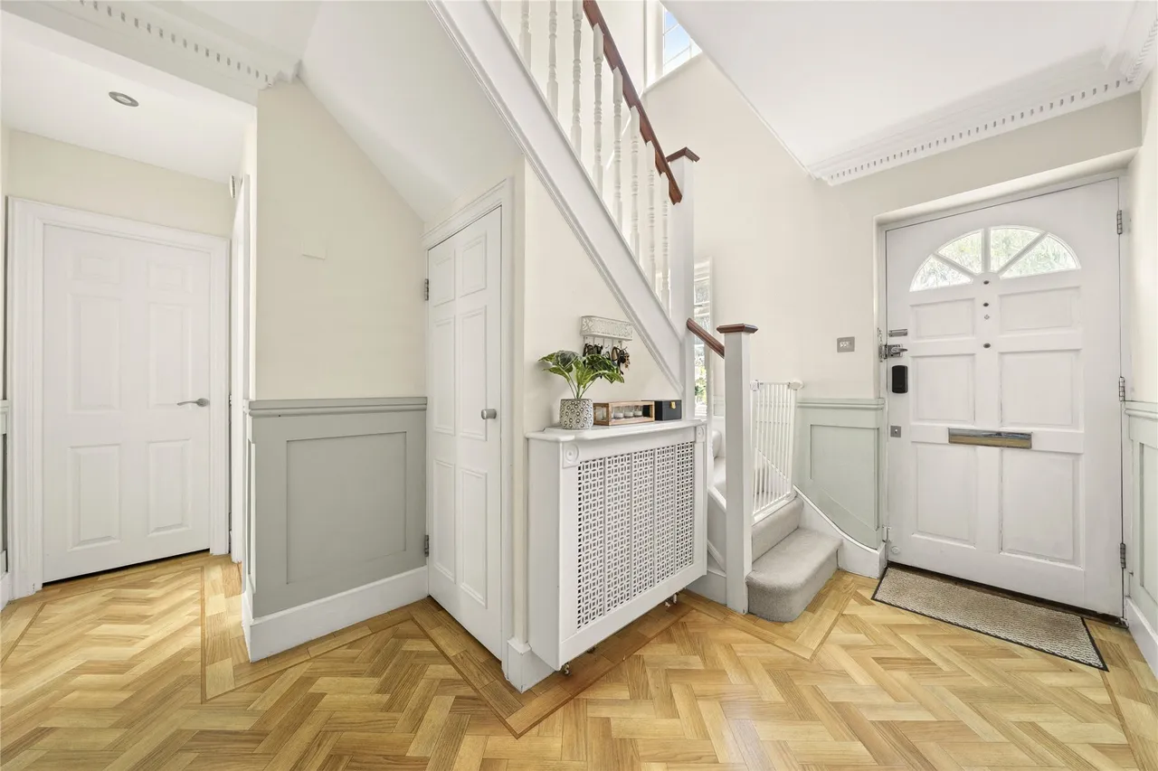 Portmore Park Road, Weybridge, Surrey, KT13, photo 9