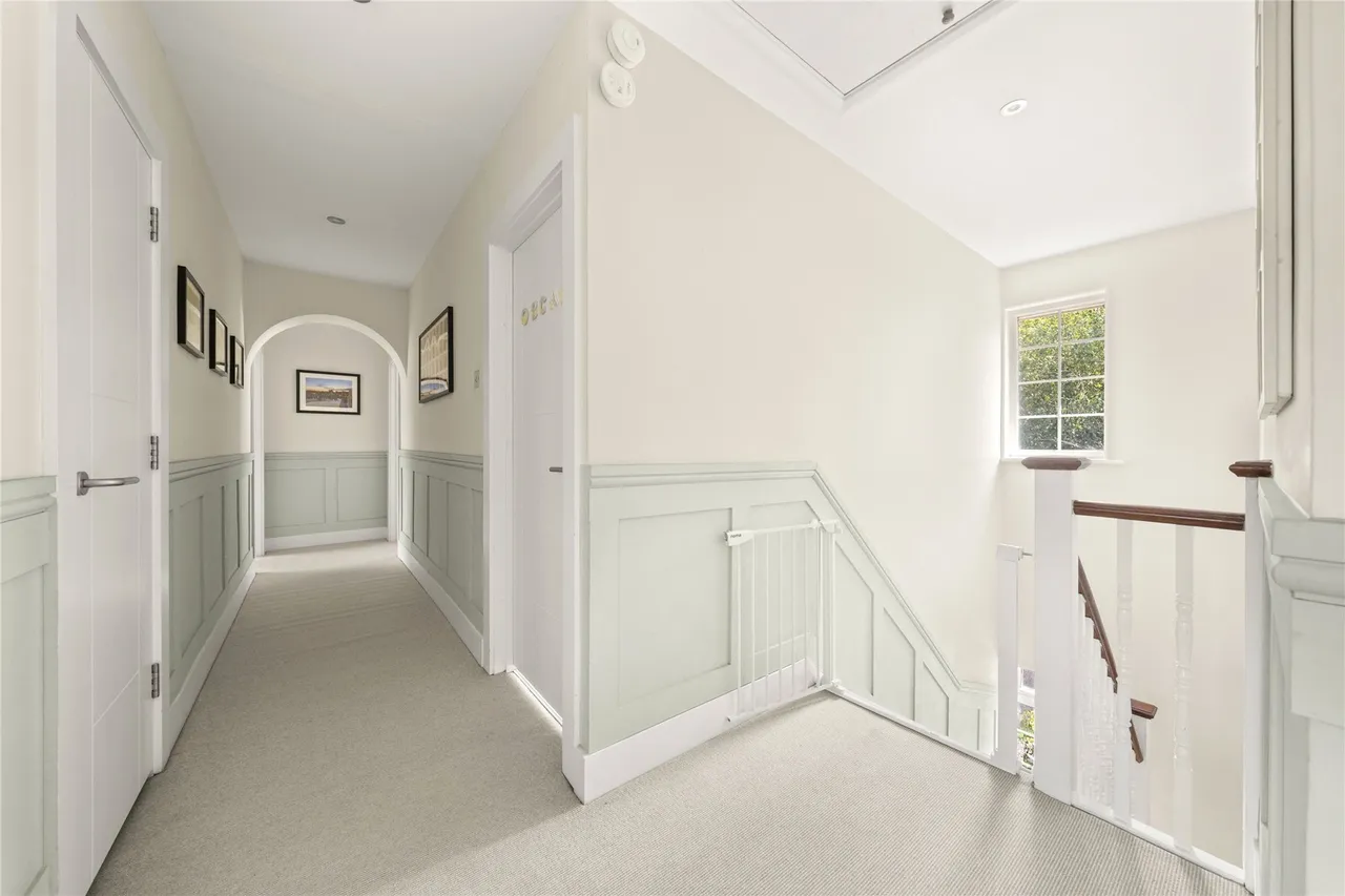 Portmore Park Road, Weybridge, Surrey, KT13, photo 10