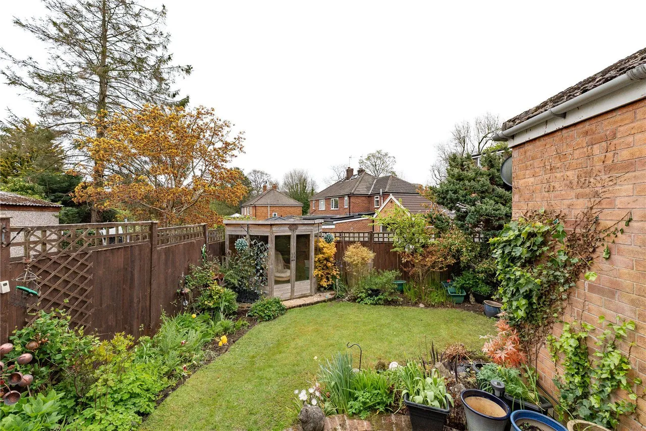Oakridge Avenue, Menston, LS29, photo 3