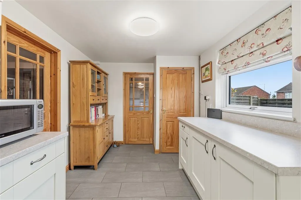 Glen Crescent, Stamford, PE9, photo 7