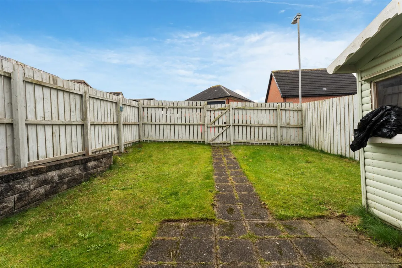 Millmount Village Square, Dundonald, BT16, photo 21