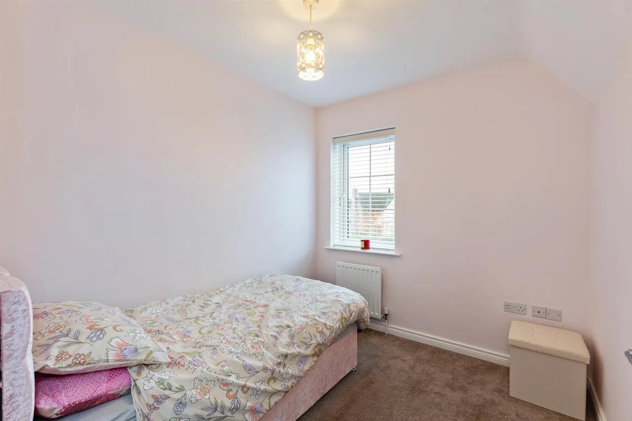 Millmount Village Square, Dundonald, BT16, photo 18