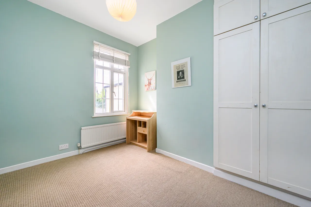 30 Victoria Road, Barnet, photo 10