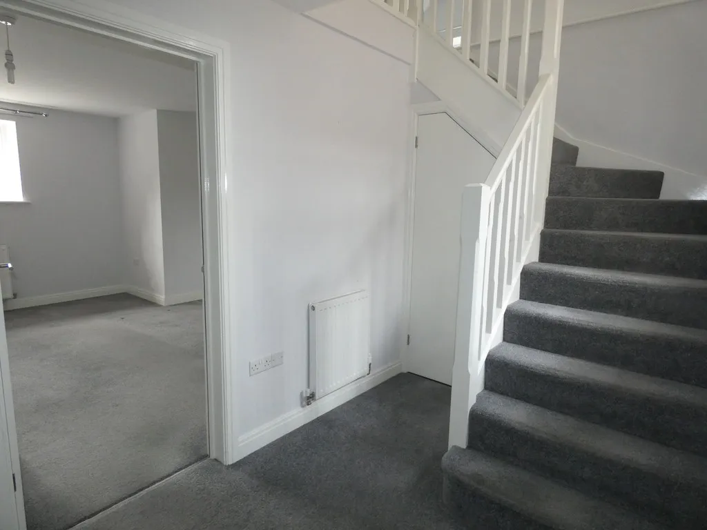 Stretton Court, Wellington, photo 6