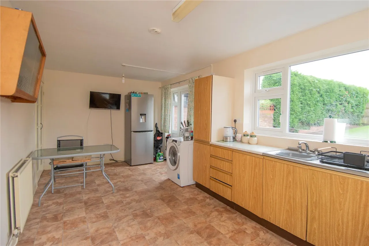 Carol Avenue, Bromsgrove, Worcestershire, B61 8RN, photo 6