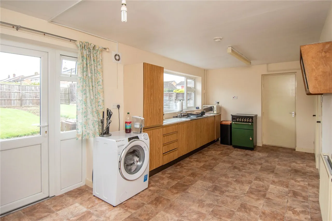 Carol Avenue, Bromsgrove, Worcestershire, B61 8RN, photo 5