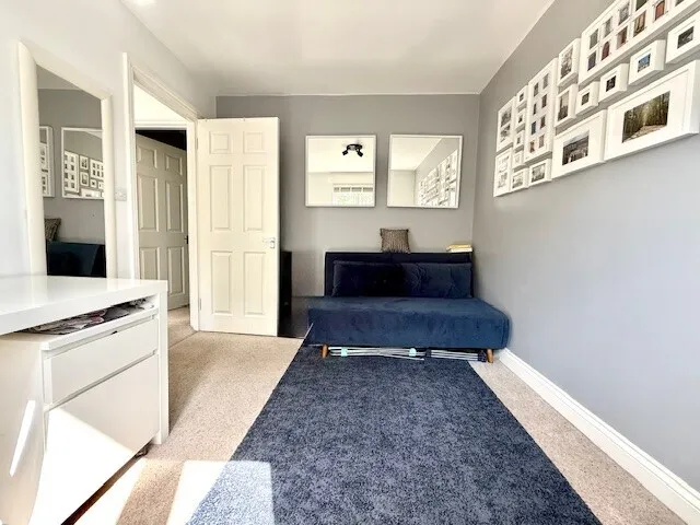 High Road, Loughton, IG10, photo 12