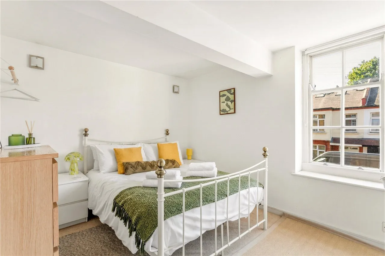 Gatton Road, London, SW17, photo 9
