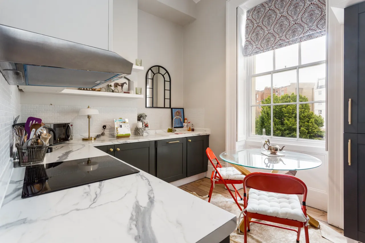 Lansdown Crescent, Cheltenham, GL50, photo 9