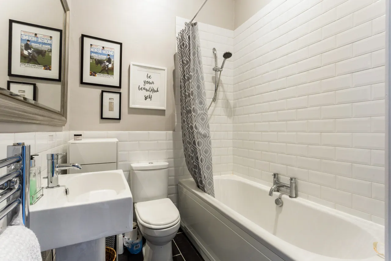 Lansdown Crescent, Cheltenham, GL50, photo 6