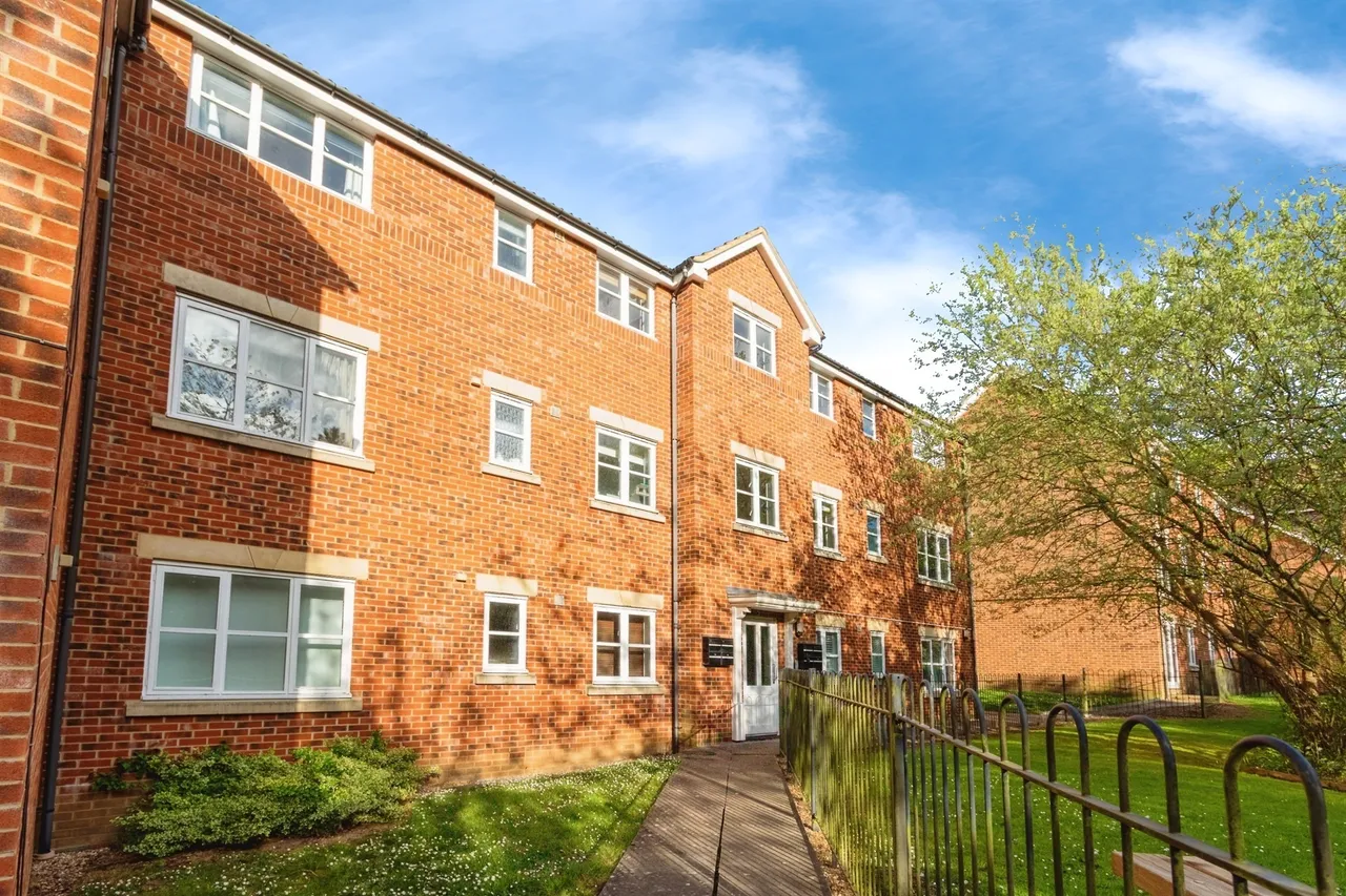1 bed flat for sale — Otterburn Crescent, Oakhill, Milton Keynes