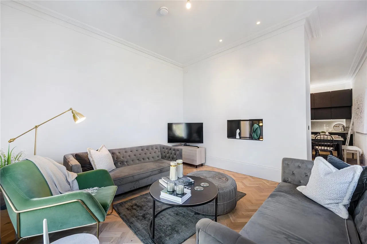Cavendish Place, Bowdon, WA14, photo 4