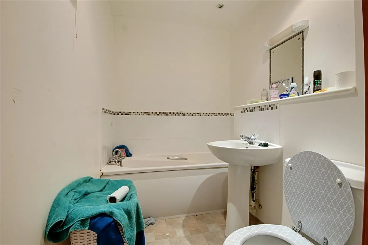 Rossmore Close, Enfield, photo 5