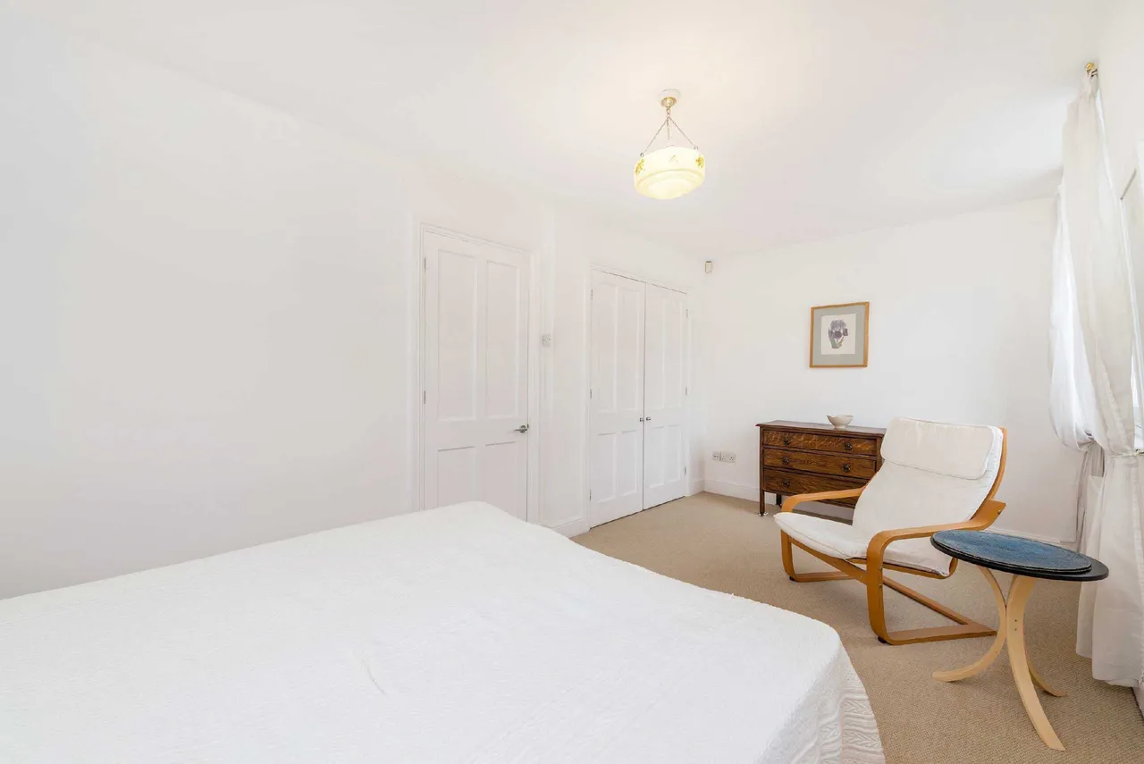 Edgeley Road, London, SW4, photo 6
