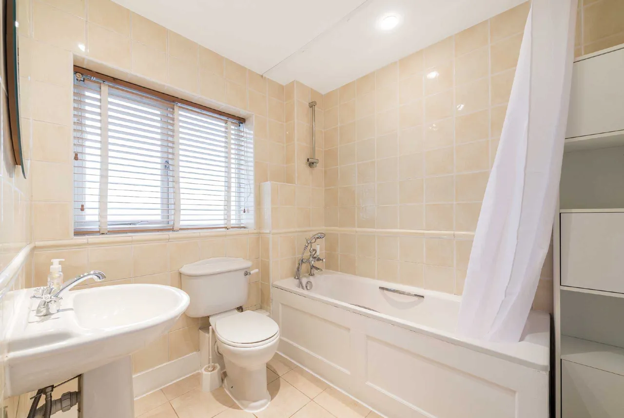 Edgeley Road, London, SW4, photo 7