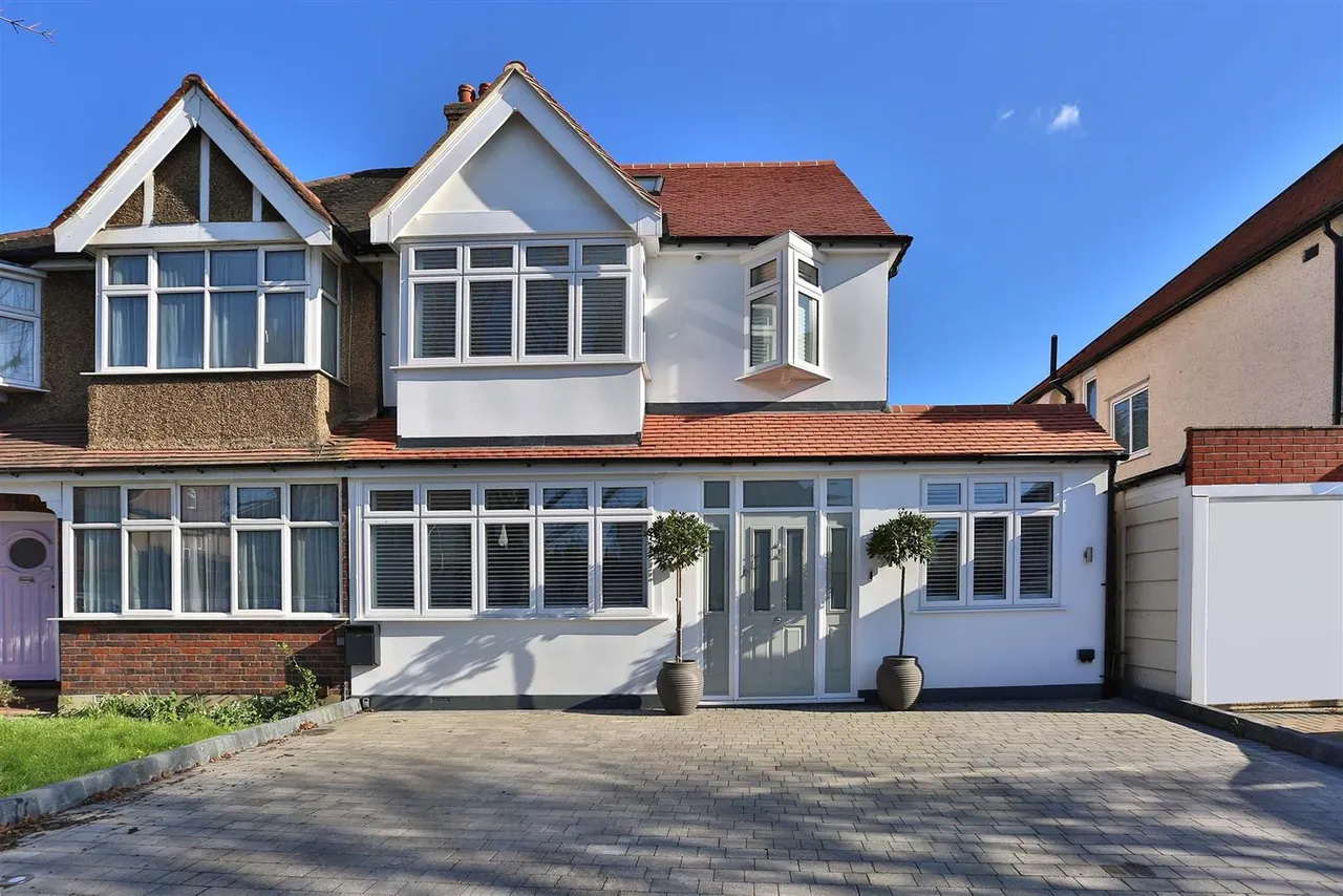 Farm Way, Worcester Park, Surrey, KT4 8RX, photo 8