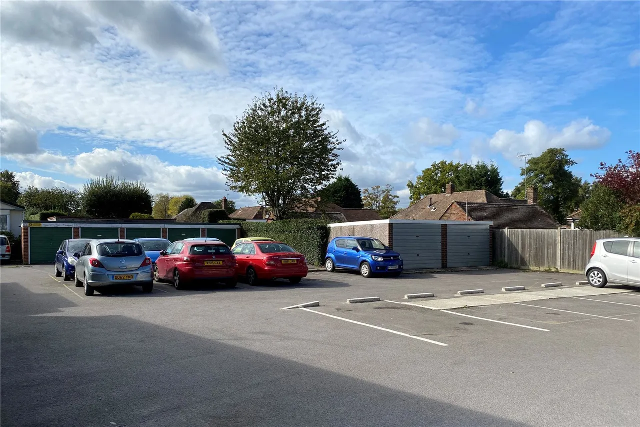 Chilton Farm Park, Fleet Road, Farnborough, Hampshire, GU14 9SJ, photo 10