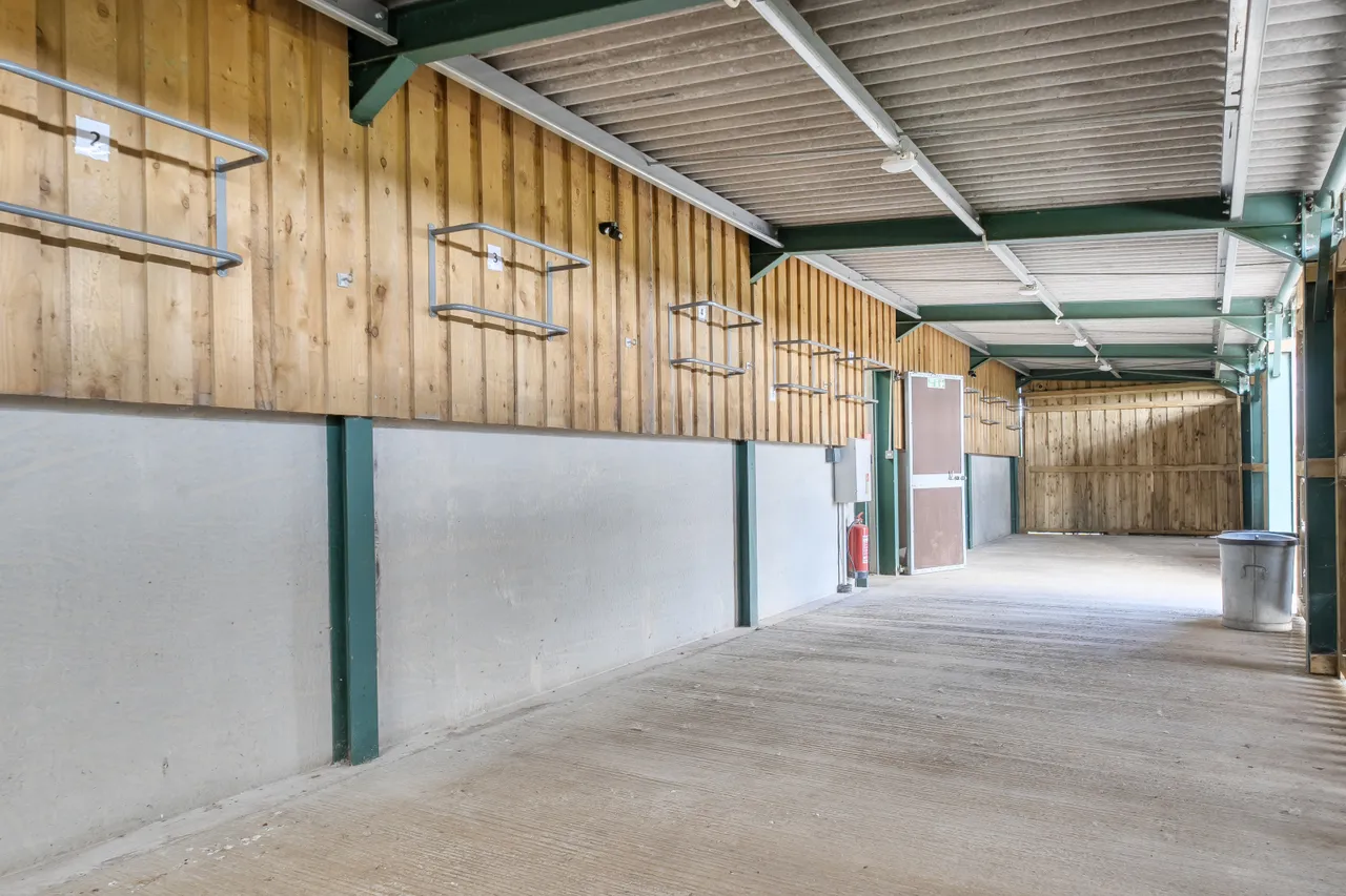 Coulston, Westbury, BA13, photo 8
