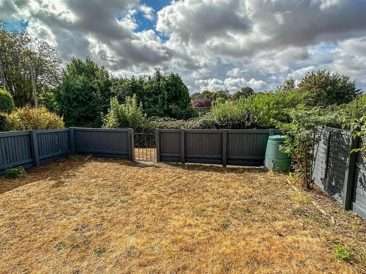 Bremilham Rise, Malmesbury, SN16, photo 11