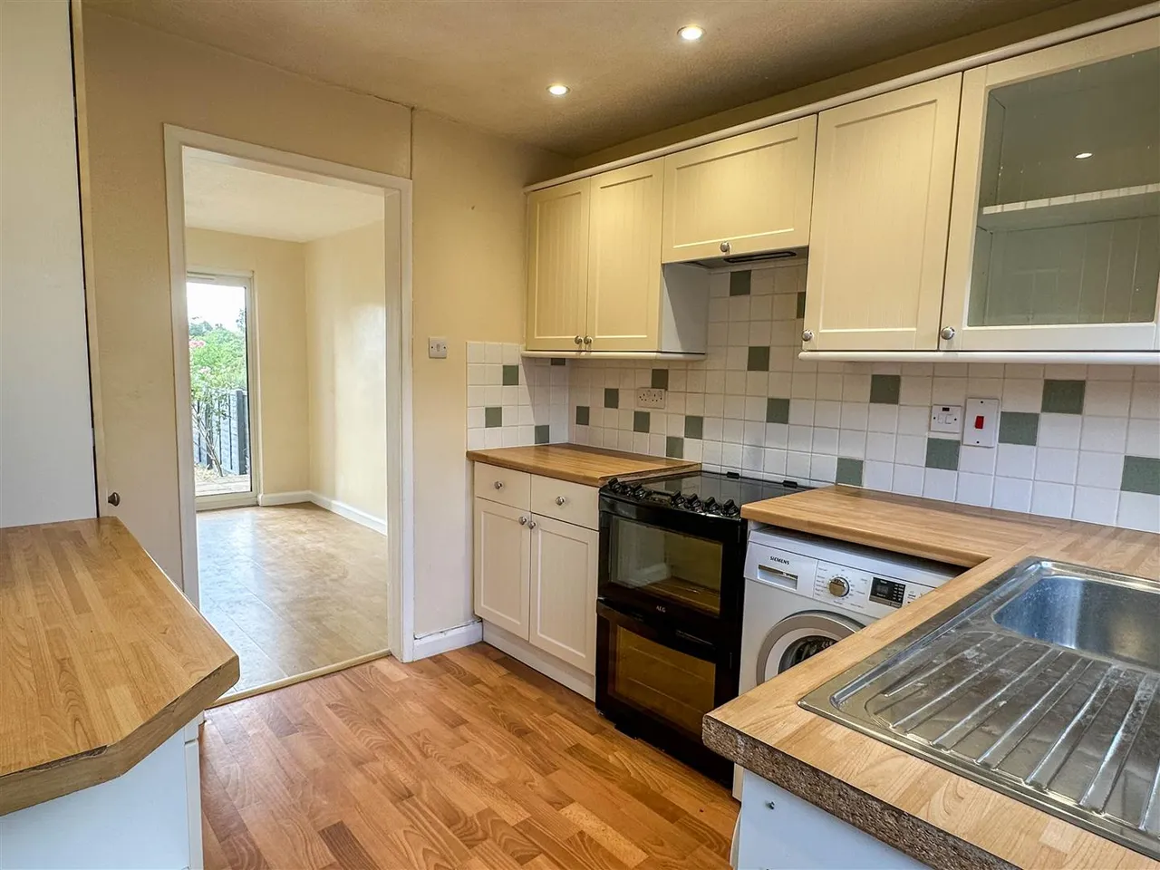 Bremilham Rise, Malmesbury, SN16, photo 4