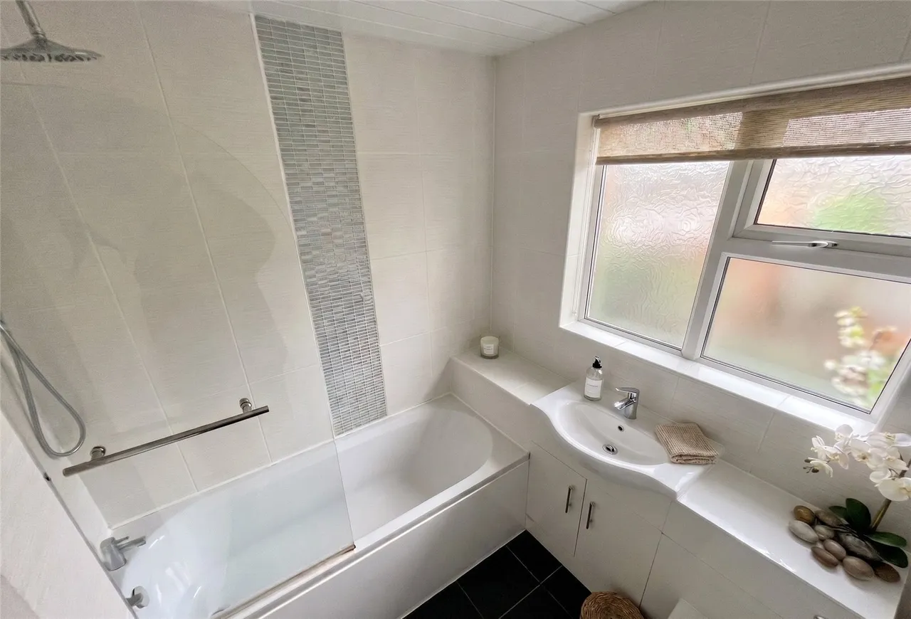 Lockhart Close, Manchester, M12, photo 3