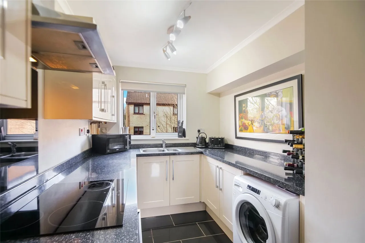 Argyll Place, Brancumhall, East Kilbride, South Lanarkshire, G74, photo 3