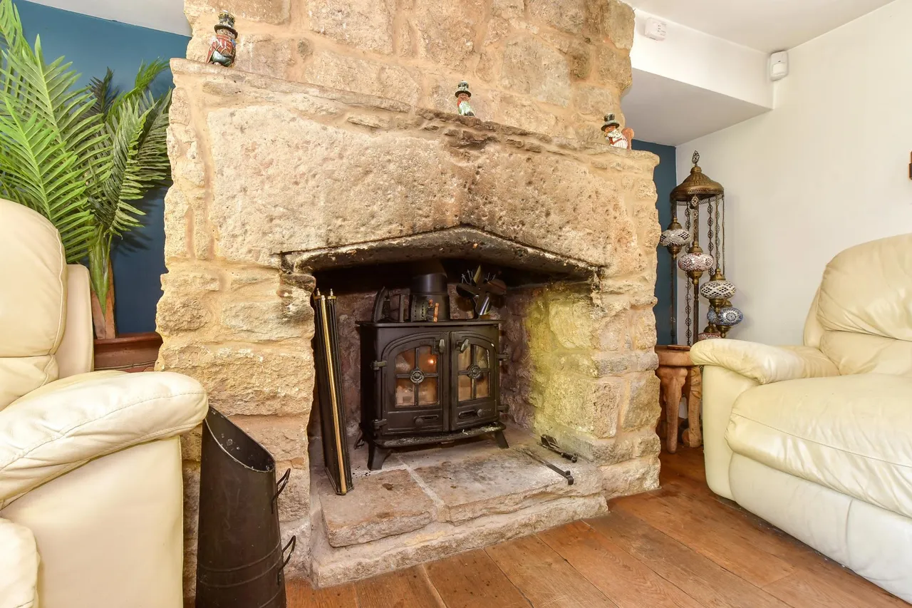 Calbourne, PO30, photo 7
