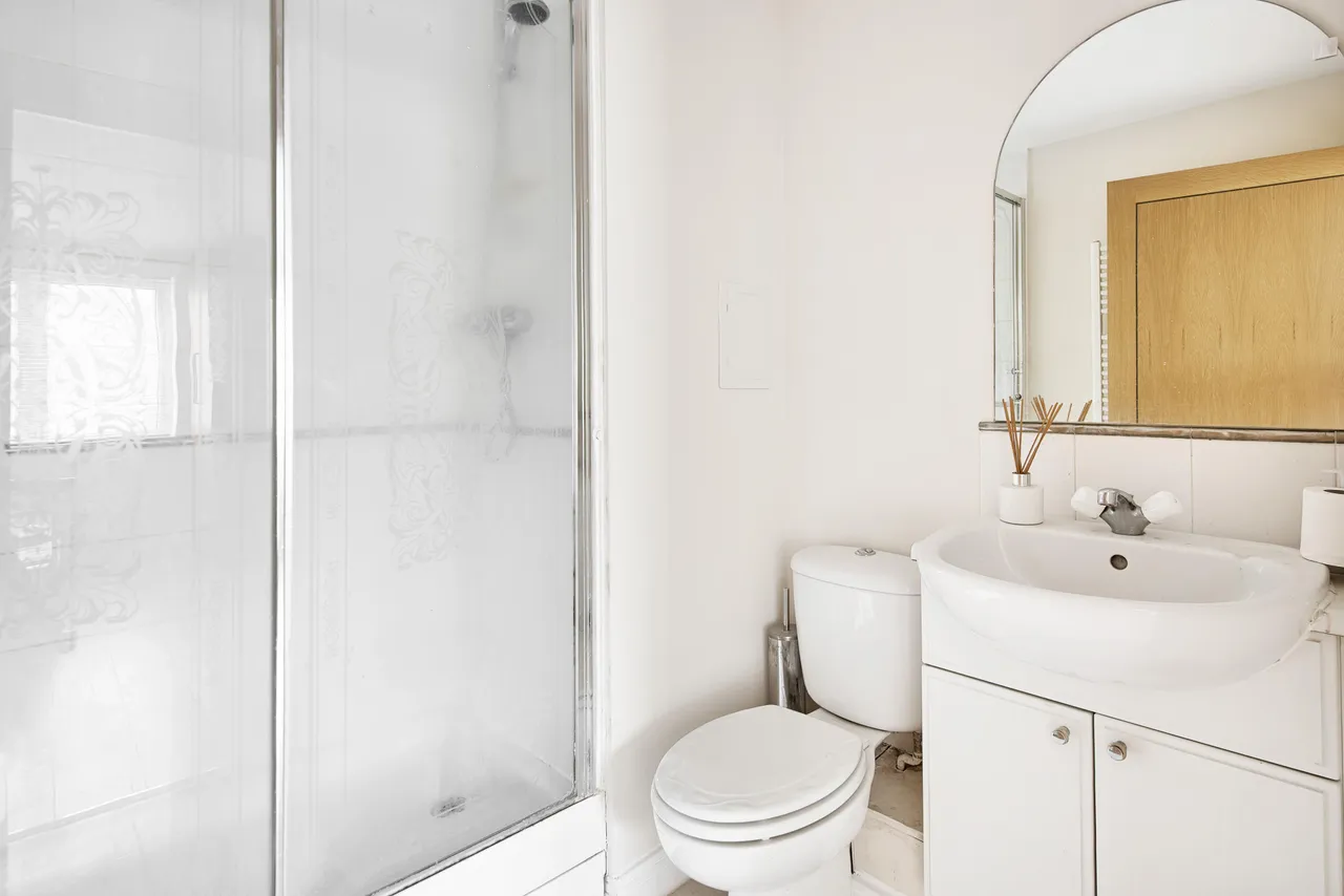 Newport Avenue, E14, photo 3