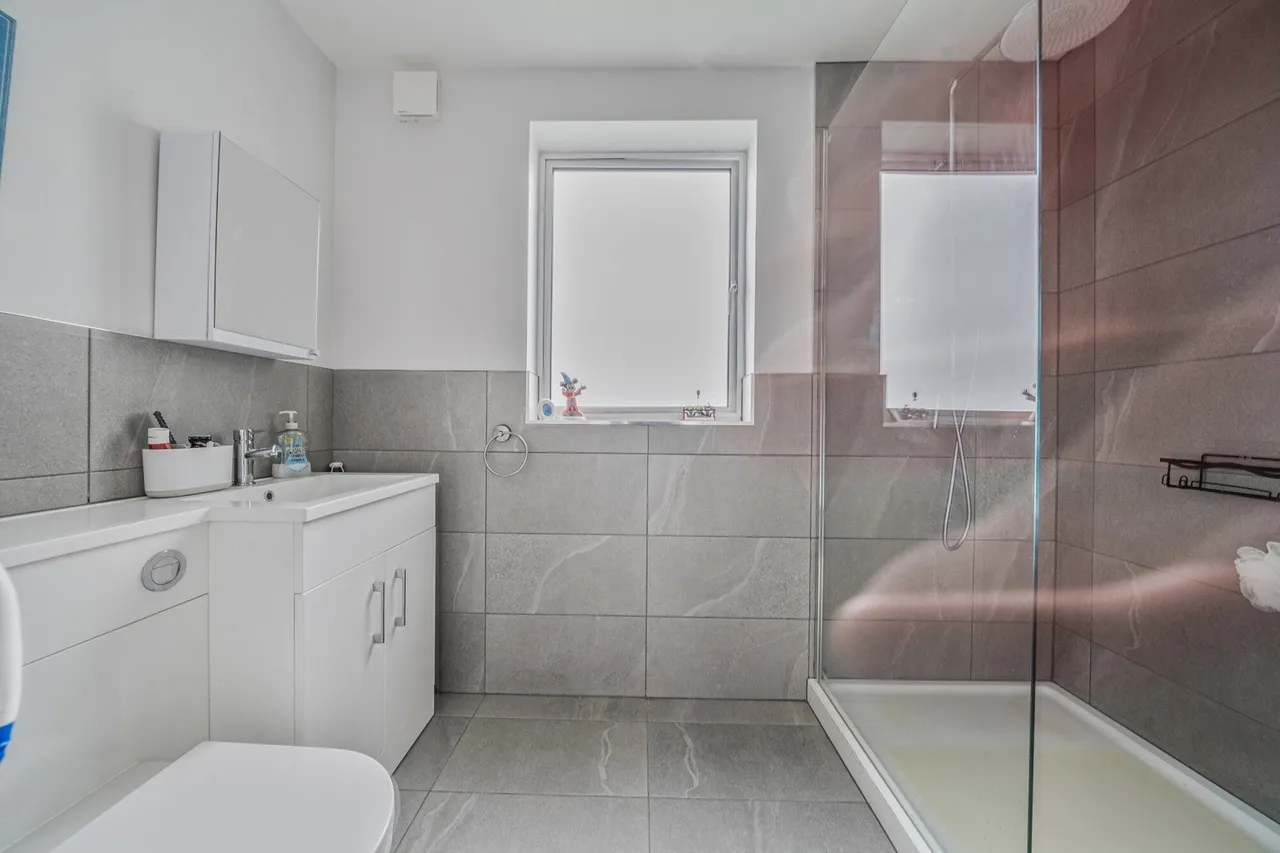 Dahlia Drive, Kent, BR8, photo 9