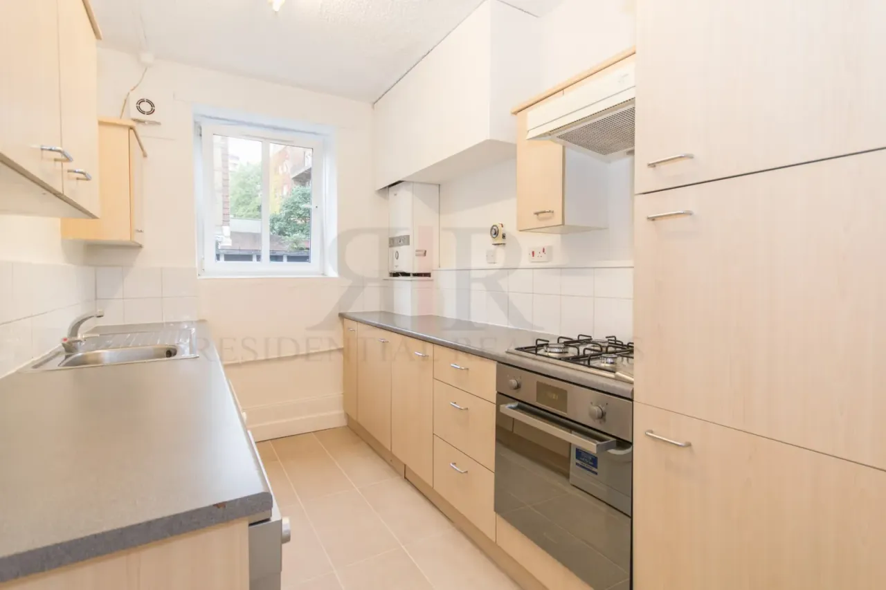 3 bed flat to rent, Nelson Square, SE1