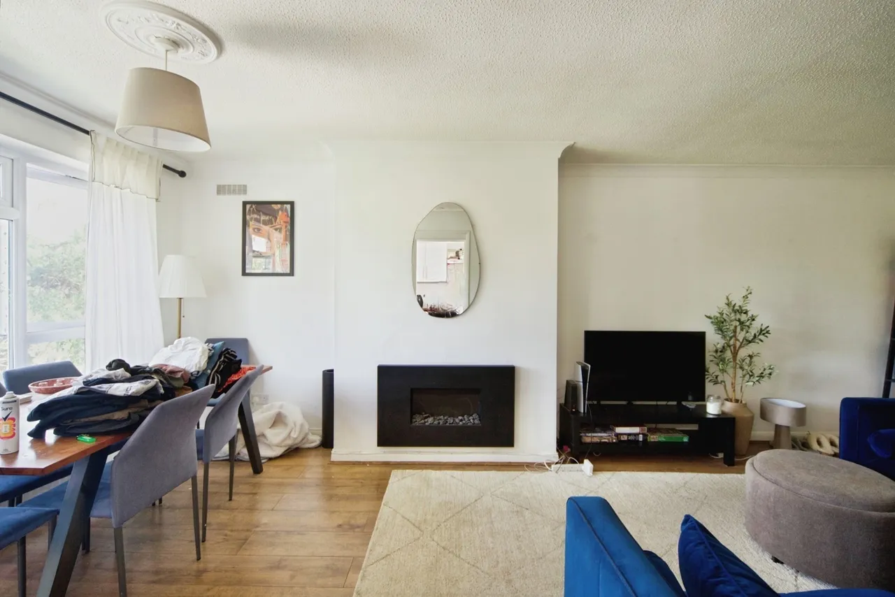 Malcom Way, London, E11, photo 17