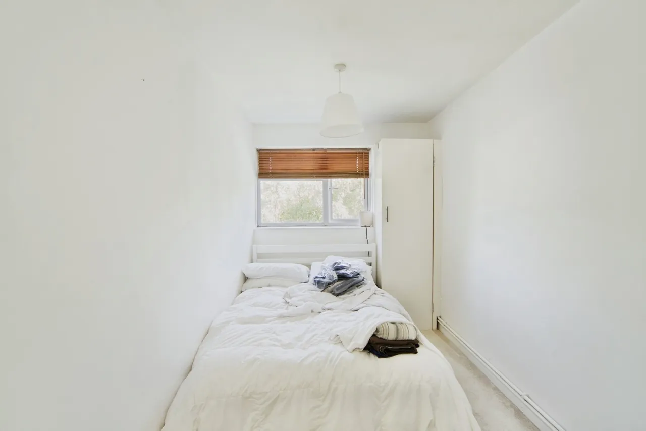 Malcom Way, London, E11, photo 12