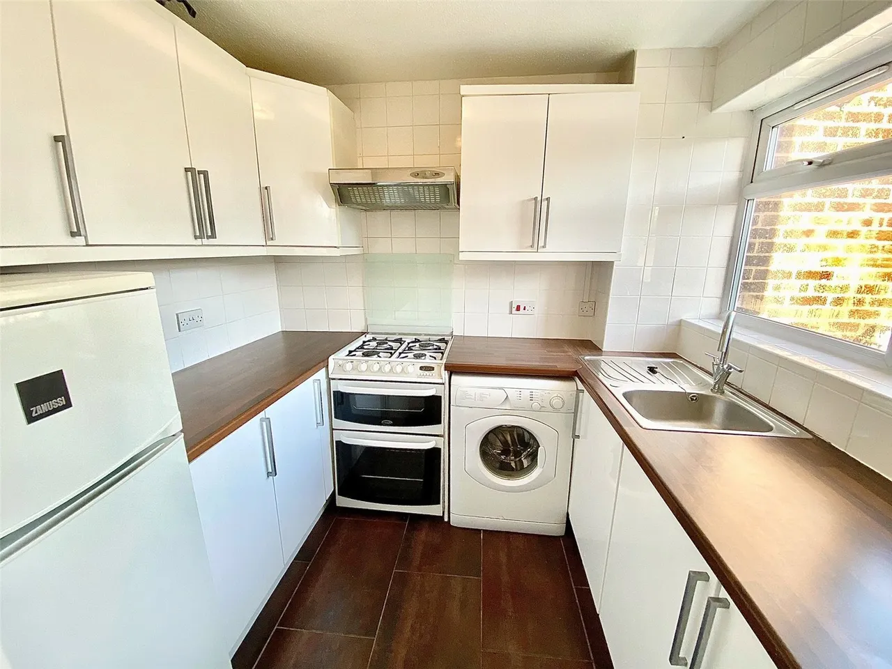 Malcom Way, London, E11, photo 4
