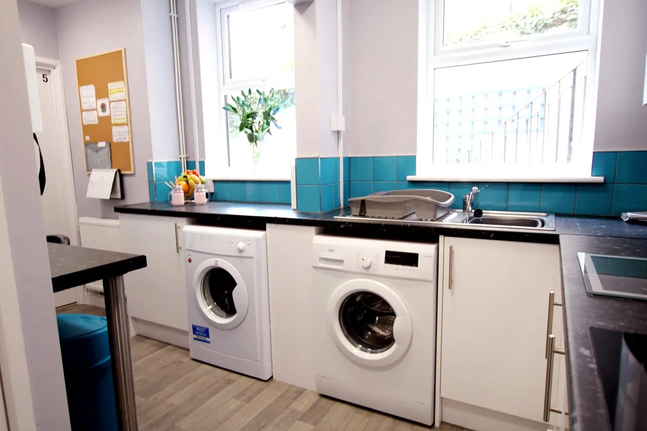 Borough Road, Burton upon Trent, DE14, photo 2