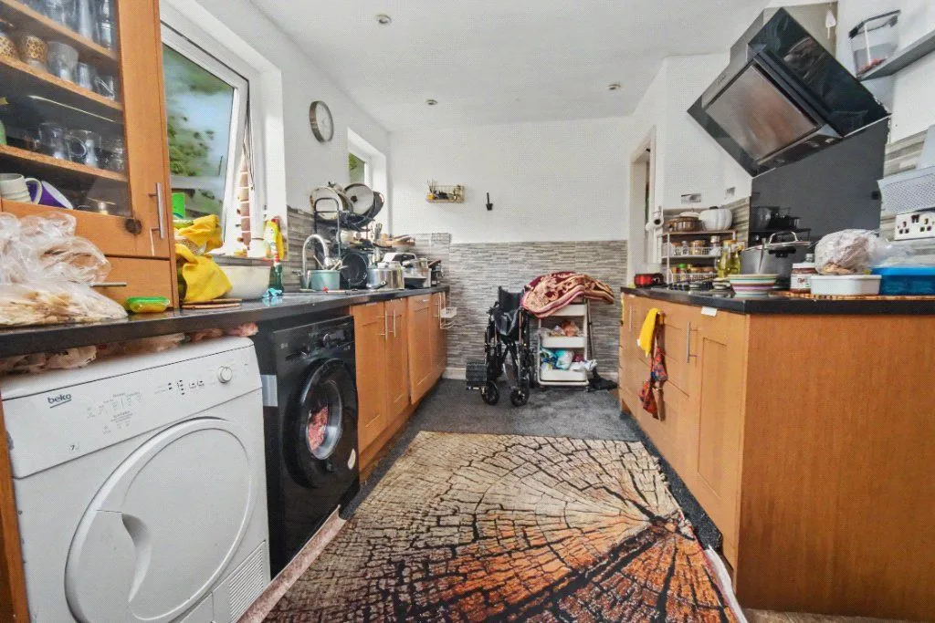 Watson Crescent, Wakefield, WF1, photo 4