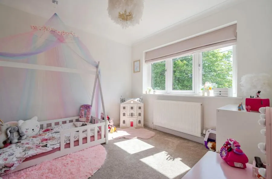 Chequers Lane, Eversley, RG27, photo 17