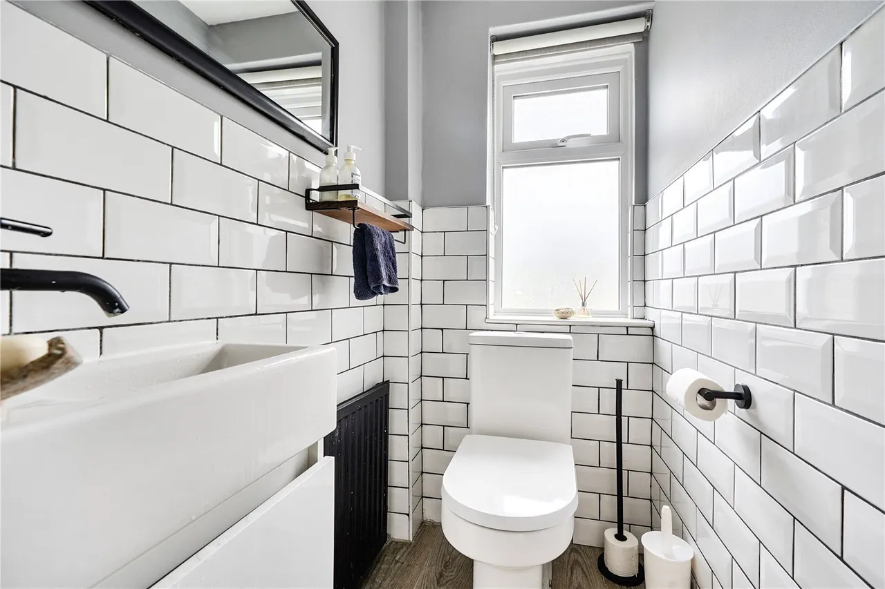 Summer Street, Slip End, LU1, photo 15