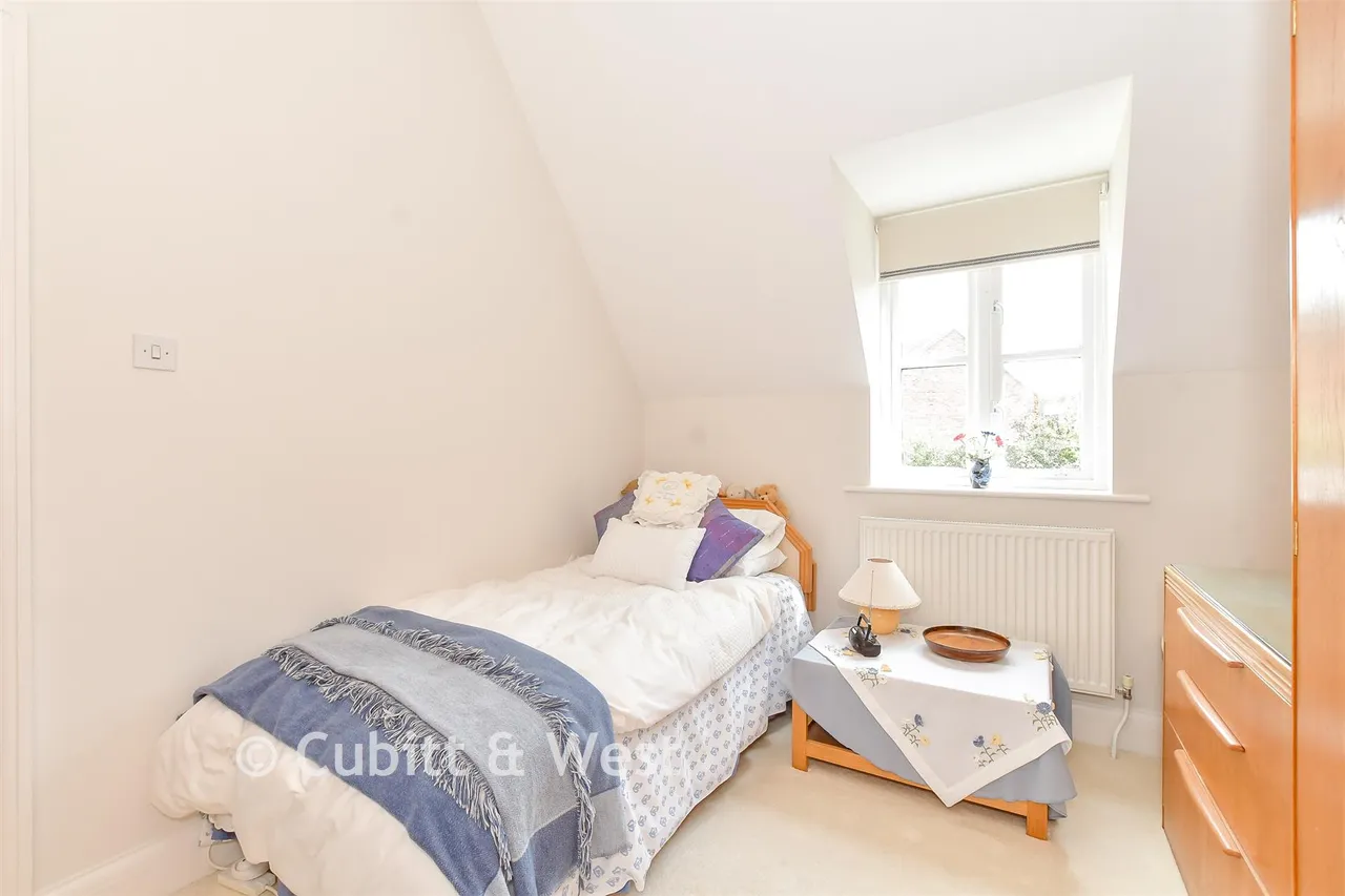 Redhill Road, Rowland's Castle, PO9, photo 10