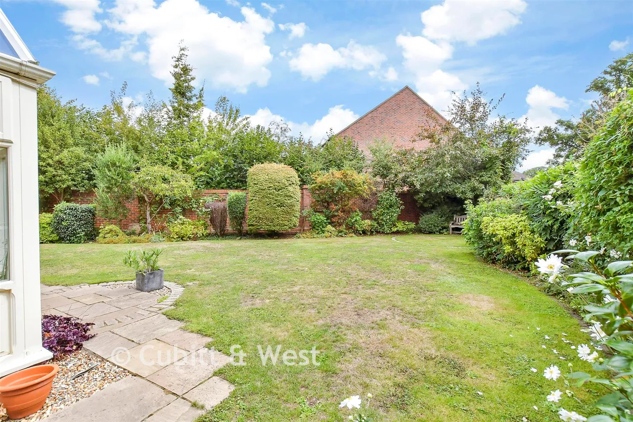 Redhill Road, Rowland's Castle, PO9, photo 14