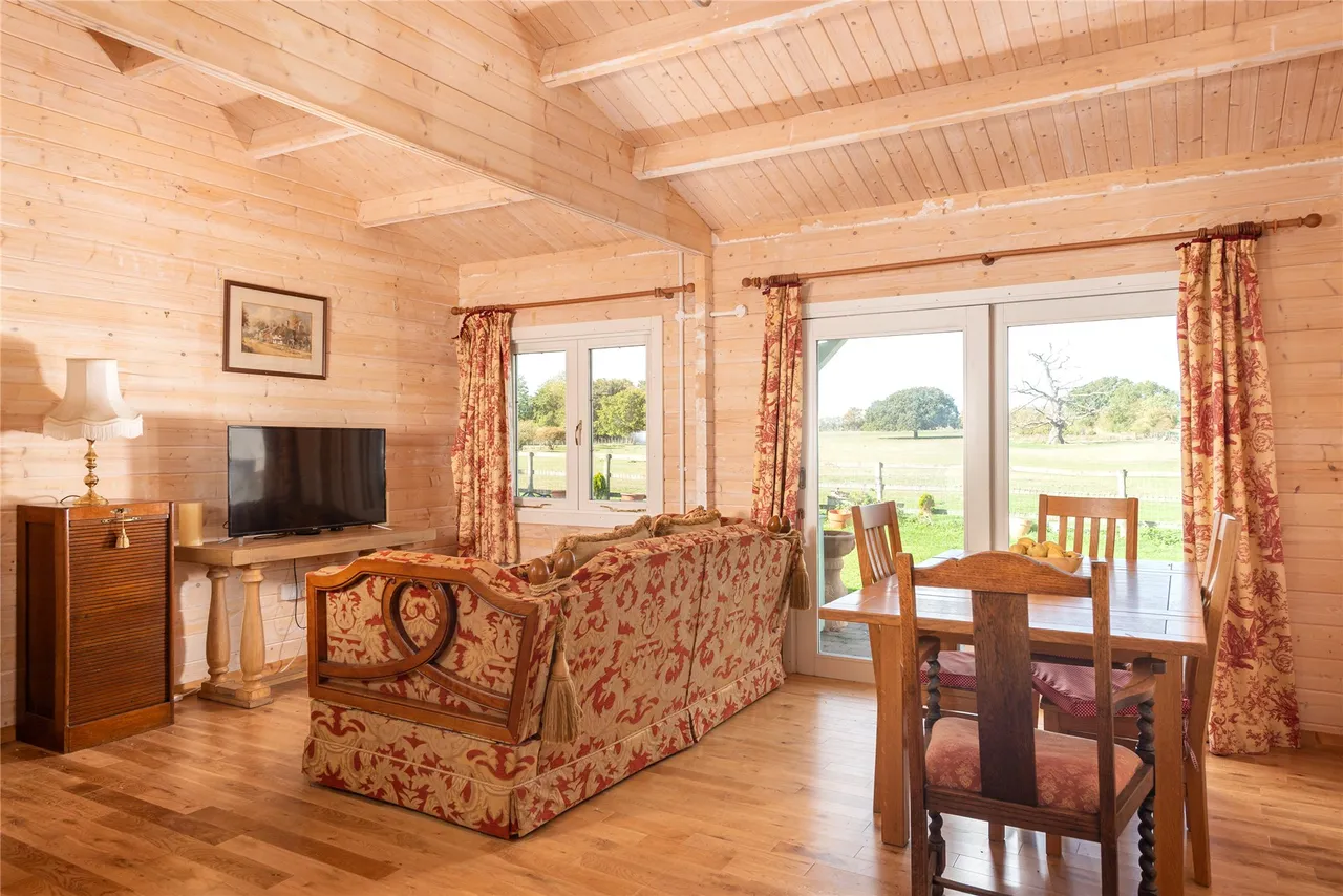Thorncote Green, Hatch, SG19, photo 3